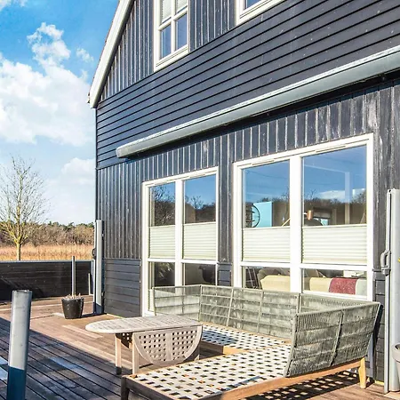 7 Person In Appartement